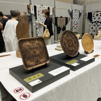 二色さん、全道アイヌ工芸で奨励賞【札幌】(2023-08-01)