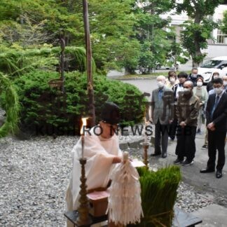 下半期も家業や職業に励む　三吉神社で大祓い式【釧路市】(2023-07-02)