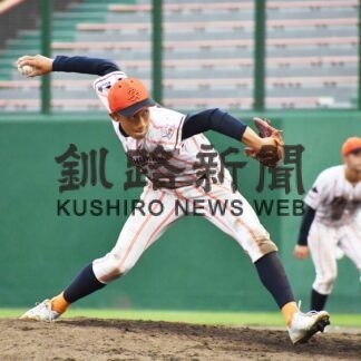 武修館４強逃す　士別翔雲に７―１０　高校野球北大会【旭川】_1(2023-07-17)