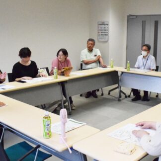 阿寒湖温泉に遊び場を　「楽しいことやらかし隊」が協議【釧路市】(2023-08-01)