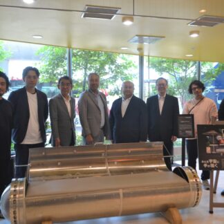 ロケット廃材活用家具製作　釧路空港で展示【釧路市】(2023-07-28)