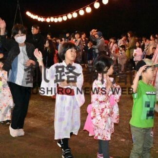 花火１０００発彩り　鶴居盆踊り花火大会【鶴居】(2023-08-18)