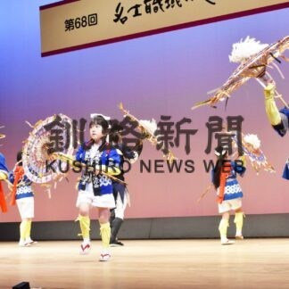 踊りや演奏 観客魅了　名士かくし芸大会【釧路市】(2023-08-28)