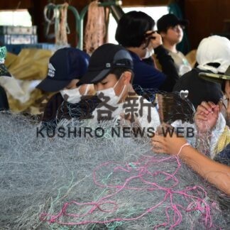 小学生が海の環境や産業学ぶ【厚岸】(2023-08-09)