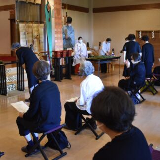 気持ち込め感謝ささげる　釧路華道協会、花供養と物故者慰霊祭【釧路市】(2023-09-05)