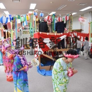 会員らやぐら囲み納涼盆踊り大会　武佐地域老ク連【釧路市】(2023-09-02)