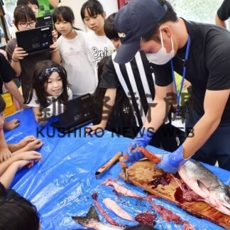 中標津東小で漁師さん出前授業【中標津】(2023-09-22)