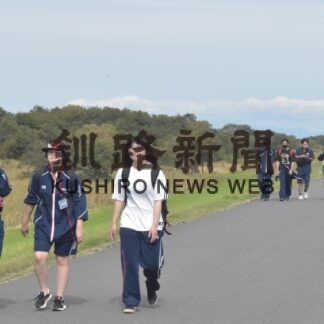 完走目指し健脚競う　釧北陽高湿原競歩大会【釧路市】(2023-10-08)