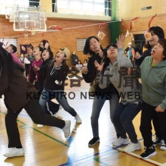 ３世代が競技通して親睦　春採下町連町体育祭【釧路市】(2023-10-15)