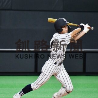 中道 値千金３点打　別海延長制す　秋季全道高校野球【札幌】_1(2023-10-23)