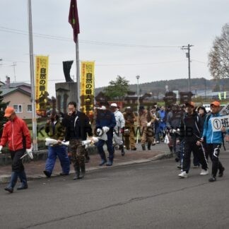 ルルラン通りの道路沿いきれいに【標茶】(2023-10-29)