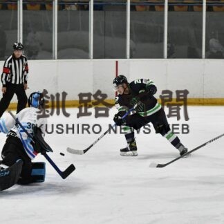 ワイルズにファン声援　アイホ、釧路でグリッツと交流戦【釧路市】(2023-10-22)