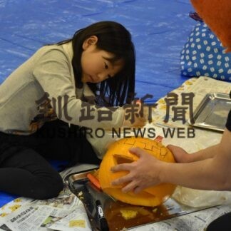 ランタン作り大人気　親子連れ楽しむ【釧路市】(2023-11-01)