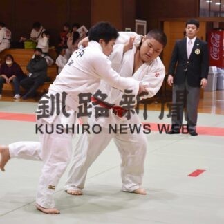 幅広い世代が熱戦　 柔道剛達杯【中標津】(2023-11-06)