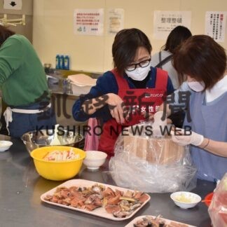 魚食普及へサケ飯寿しづくり体験講座【標津】(2023-11-20)