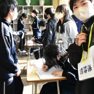 空自、消防も協力　光洋中が防災学習【根室】(2023-12-02)