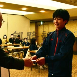 斎藤さんが優勝　高校生税金クイズ大会【根室】(2023-12-02)