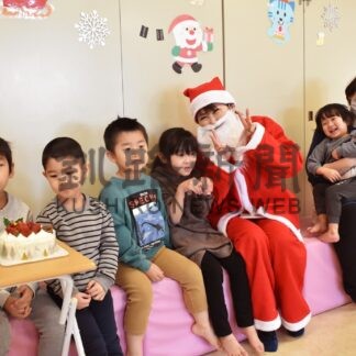 野のはな園にケーキ　セコマがプレゼント【釧路市】(2023-12-24)