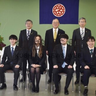 「根室の未来に全力尽くす」　市職員が２０歳のつどい【根室】(2024-01-08)