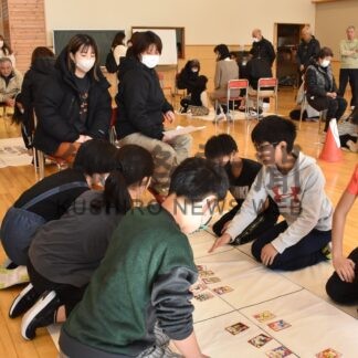 防火かるたで意識高める　春採下町連町【釧路市】(2024-01-22)