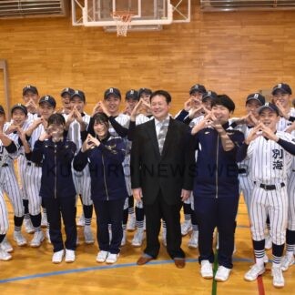 地元喜びに沸く　別海 センバツ決定【別海】_1(2024-01-27)