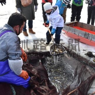 氷下待ち網漁を間近で体験しよう　来月１日から【別海】(2024-01-26)