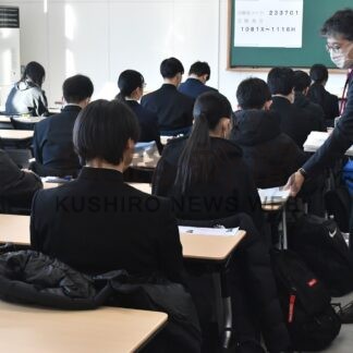 全国一斉共通テスト開始　釧根でも受験生４８６人挑戦【釧路市】(2024-01-14)