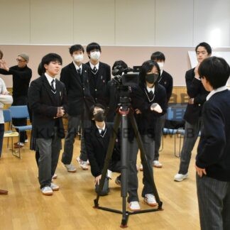 標茶高生が演技や理想の画角など映画撮影学ぶ【標茶】(2024-02-20)