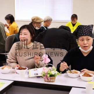 福井の地元飯味わう　地域おこし協力隊が食堂【根室】(2024-03-11)