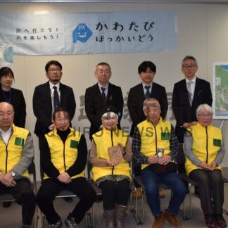 かわたび優秀賞を受賞　くしろ自然再生解説員【釧路市】(2024-03-06)