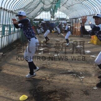 別高夏見据え前へ　１カ月ぶり地元で練習再開【別海】(2024-03-27)
