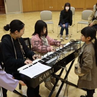 １日限定のストリートピアノに温かい拍手【根室】(2024-04-04)