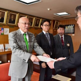 道港湾労組協　軍事基地化反対、釧路市に申し入れ【釧路市】(2024-04-19)