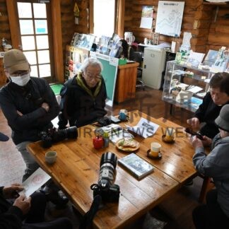 憩いの場に市民集う　春採湖ネイチャーセンター営業開始【釧路市】(2024-04-21)