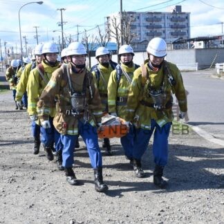 新規職員が耐久訓練　釧路市消防本部、研修の知識生かす【釧路市】(2024-04-23)