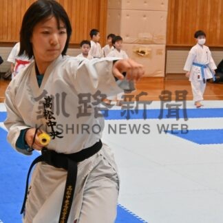 見田（釧路出身）空手道全国３位　女子個人組手６６㌔超級_1(2024-04-02)