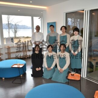 屈斜路湖判に艇庫併設カフェ　ＷＡＫＫＡ ＴＯＭＡＲＩ開業【弟子屈】(2024-04-06)