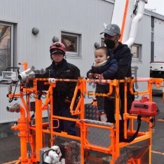 根室ではしご車の搭乗体験【根室】(2024-04-23)