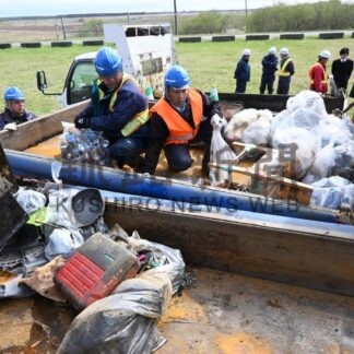 岩保木水門周辺清掃　東工業が地域貢献【釧路町】(2024-05-16)