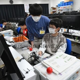 小中生プログラミング学ぶ　高専体験講座【釧路市】(2024-05-19)