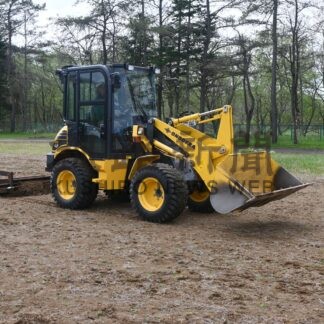 運動会前に阿寒小グラウンド整備　小野寺組【釧路市】(2024-05-11)
