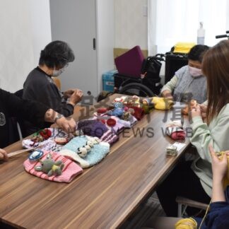 マフ作りの仲間募集　釧路ほこマの会、活動通し地域に元気を【釧路市】(2024-05-25)