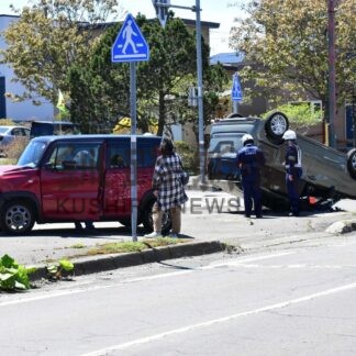普通自動車と軽自動車衝突　５０代女性がけが【根室】(2024-05-18)