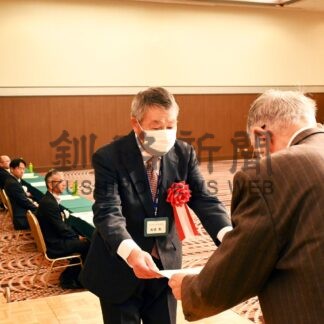 交通安全指導員２６人をたたえる　釧路総会【釧路市】(2024-06-16)