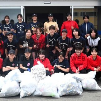 陸トレで使用の沿道をごみ拾い　アイホＤａｉｓｈｉｎ【釧路市】(2024-06-15)