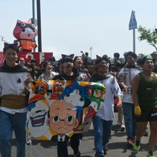 コスプレで練り歩き　１４日まで釧路北陽高「北陽祭」【釧路市】(2024-07-13)