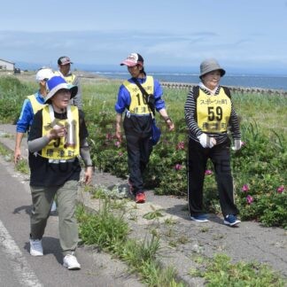 野付半島の自然感じ　ウォーニックに各地から５２人(2024-07-21)