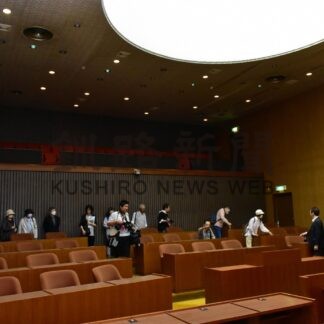 新旧市庁舎、市民ら見学　市政ウオッチング【根室】(2024-07-10)