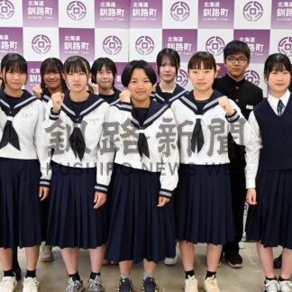 全国全道での健闘誓う　富原中と遠矢中生、釧路町長を表敬【釧路町】(2024-07-26)