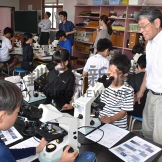 「プランクトン面白い」　児童、生態系の役割学ぶ　海の体験科学教室【標津】(2024-07-21)